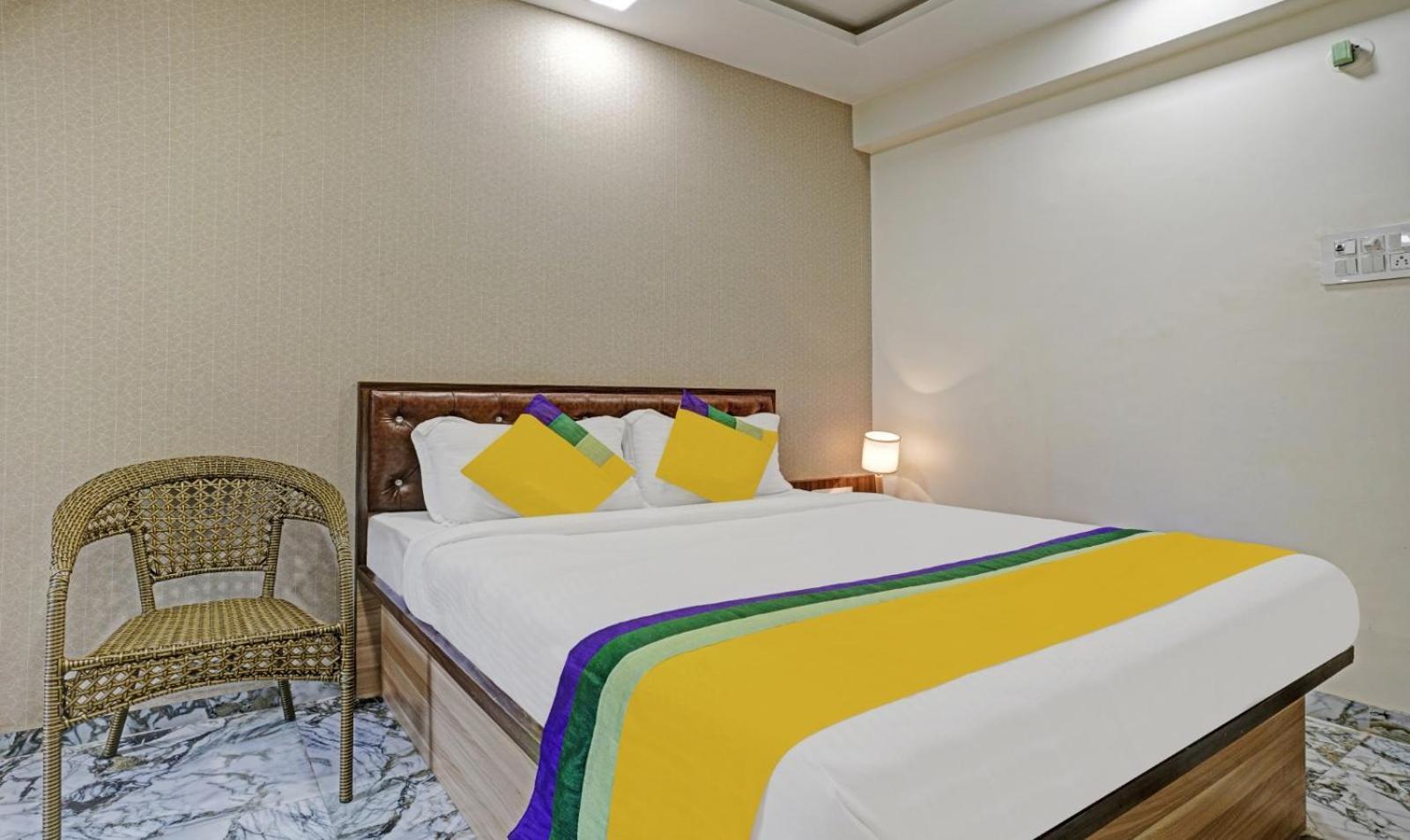 Glitz Hotels Golden Birds - Mahape, Navi Mumbai Exterior foto